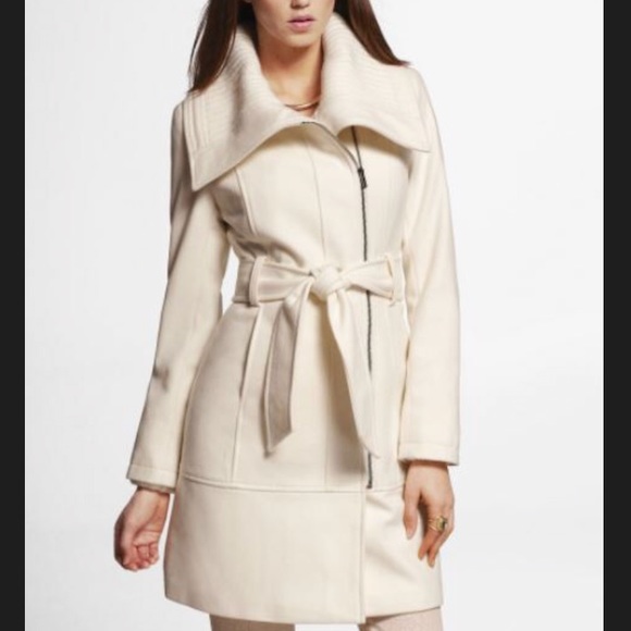 Express Women’s Peacoat - Picture 1 of 8